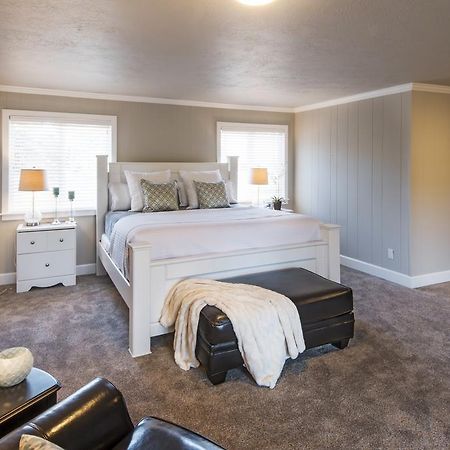 Beach Drive Suites Сийсайд Екстериор снимка
