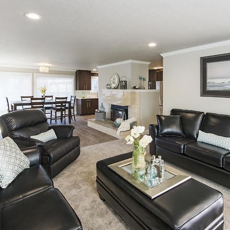 Beach Drive Suites Сийсайд Екстериор снимка